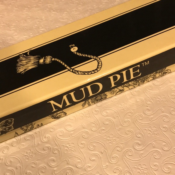 Mud Pie toile triple picture frame nib - Picture 4 of 7